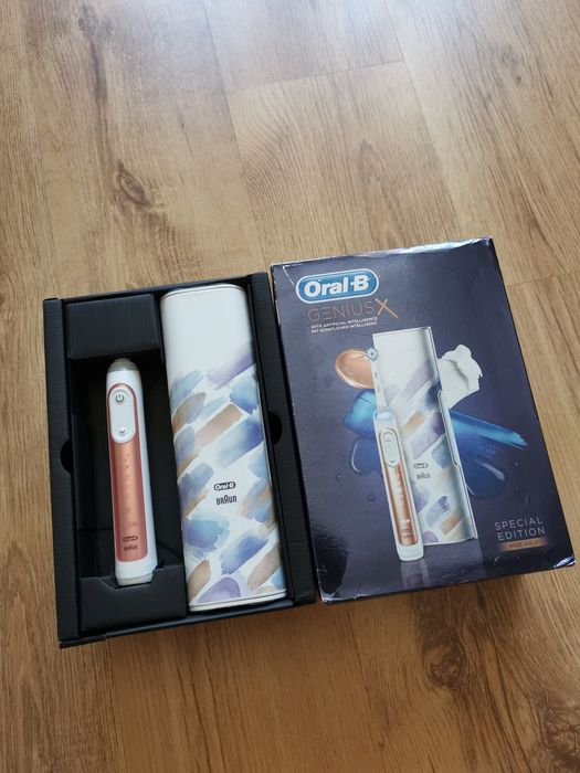 Periuta Dinti Electrica Bluetooth Oral-B Genius X Roz Noua