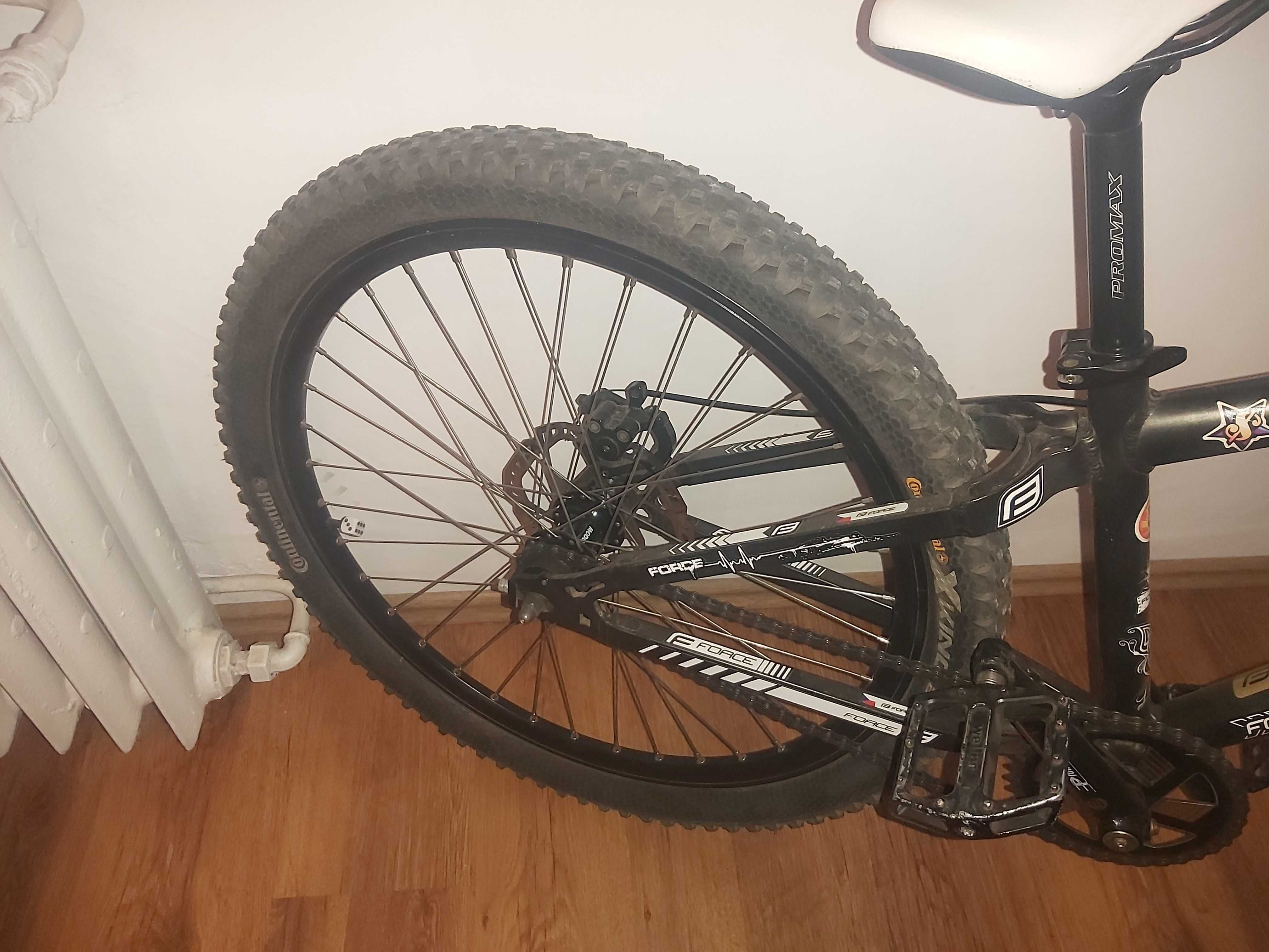 Bicicleta distractiva dirt /freeride 26" (cadru aluminiu 12Kg)