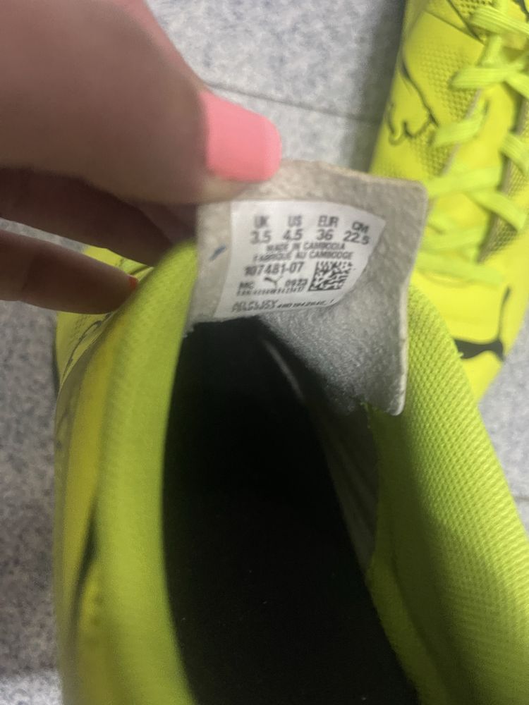 Футболни обувки /стоножки Puma