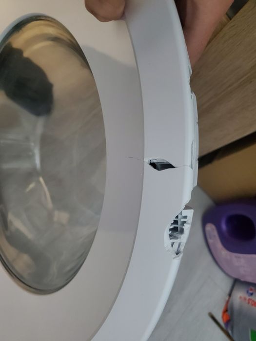 Стъкло на люк за Gorenje WE с пукната пластмаса