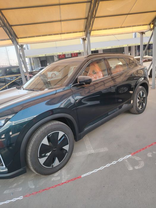Dongfeng Aeolus L7 Hybrid