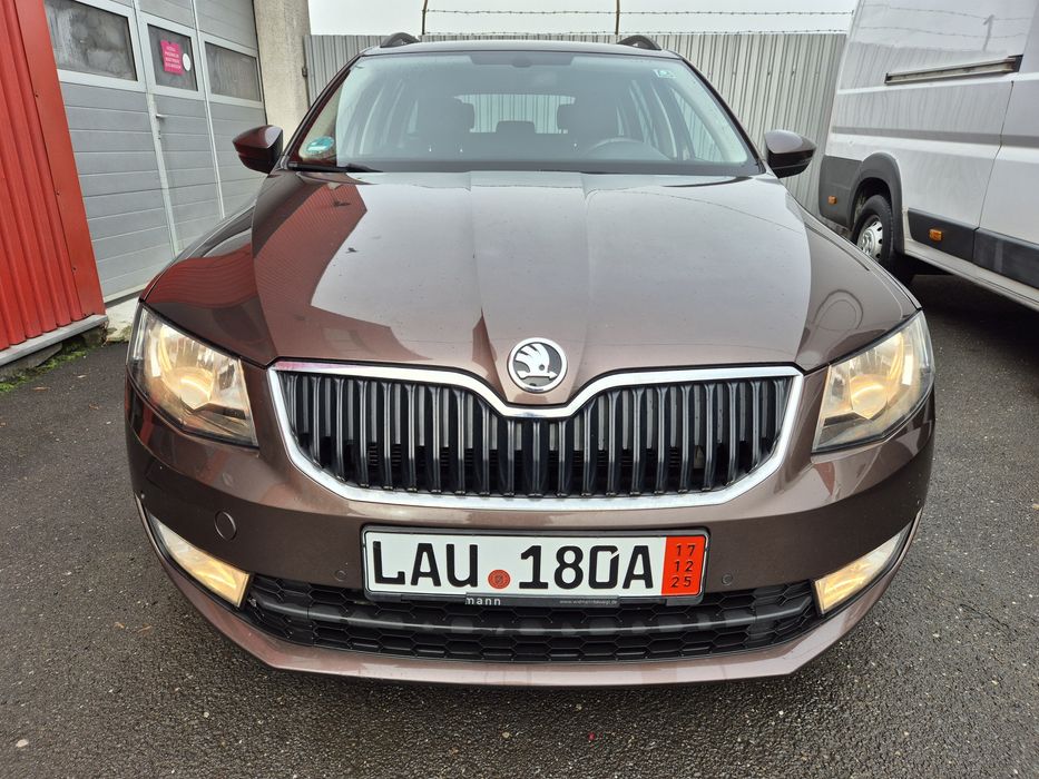 Skoda Octavia 2017 DSG 2 L 150cp Climatronic Navi Jante Pilot Senzori