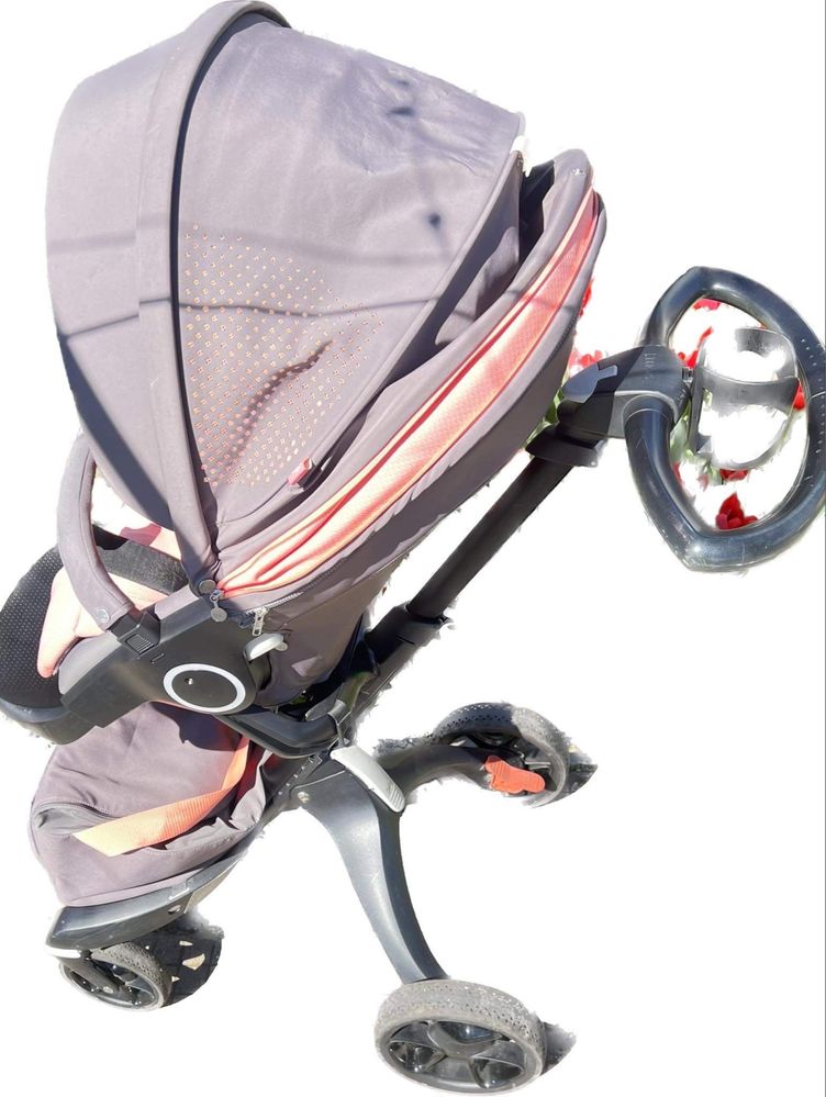 Stokke Xplory V5 Athleisure Coral Limited Edition