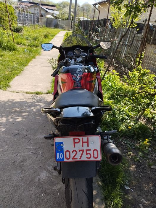 Kawasaki Ninja Zx6R: Vând/schimb cu alta motocicleta preferabil Honda!