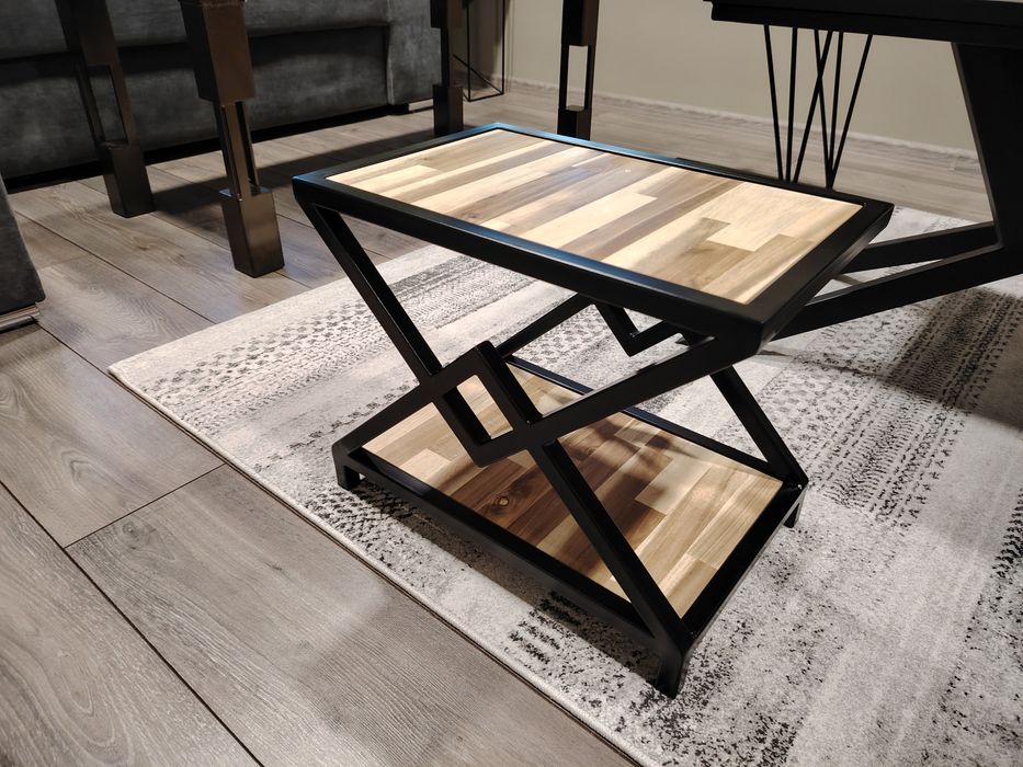 Помощни маси стил лофт