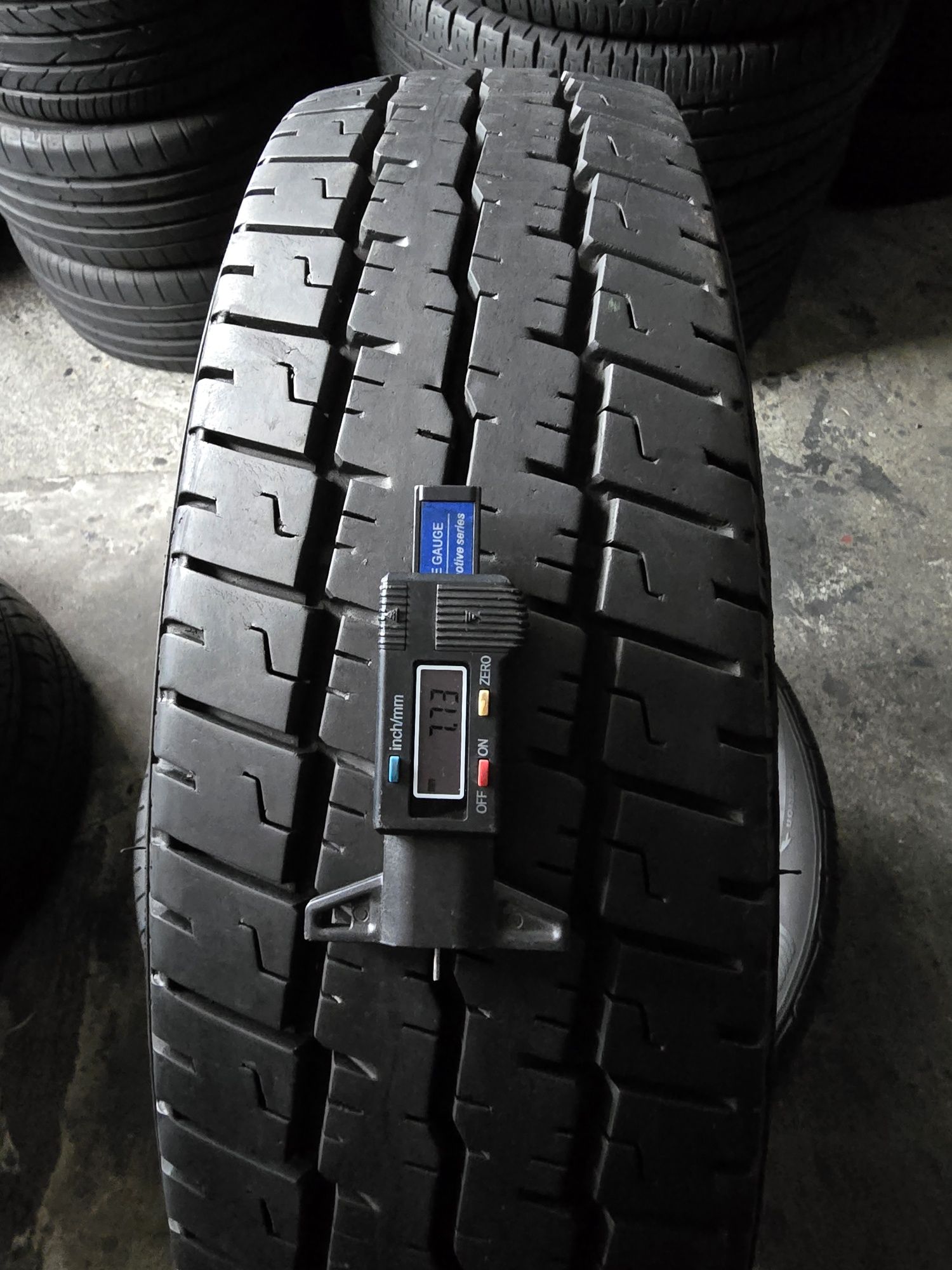 Petlas 185/75 R16 C 104/102R vară