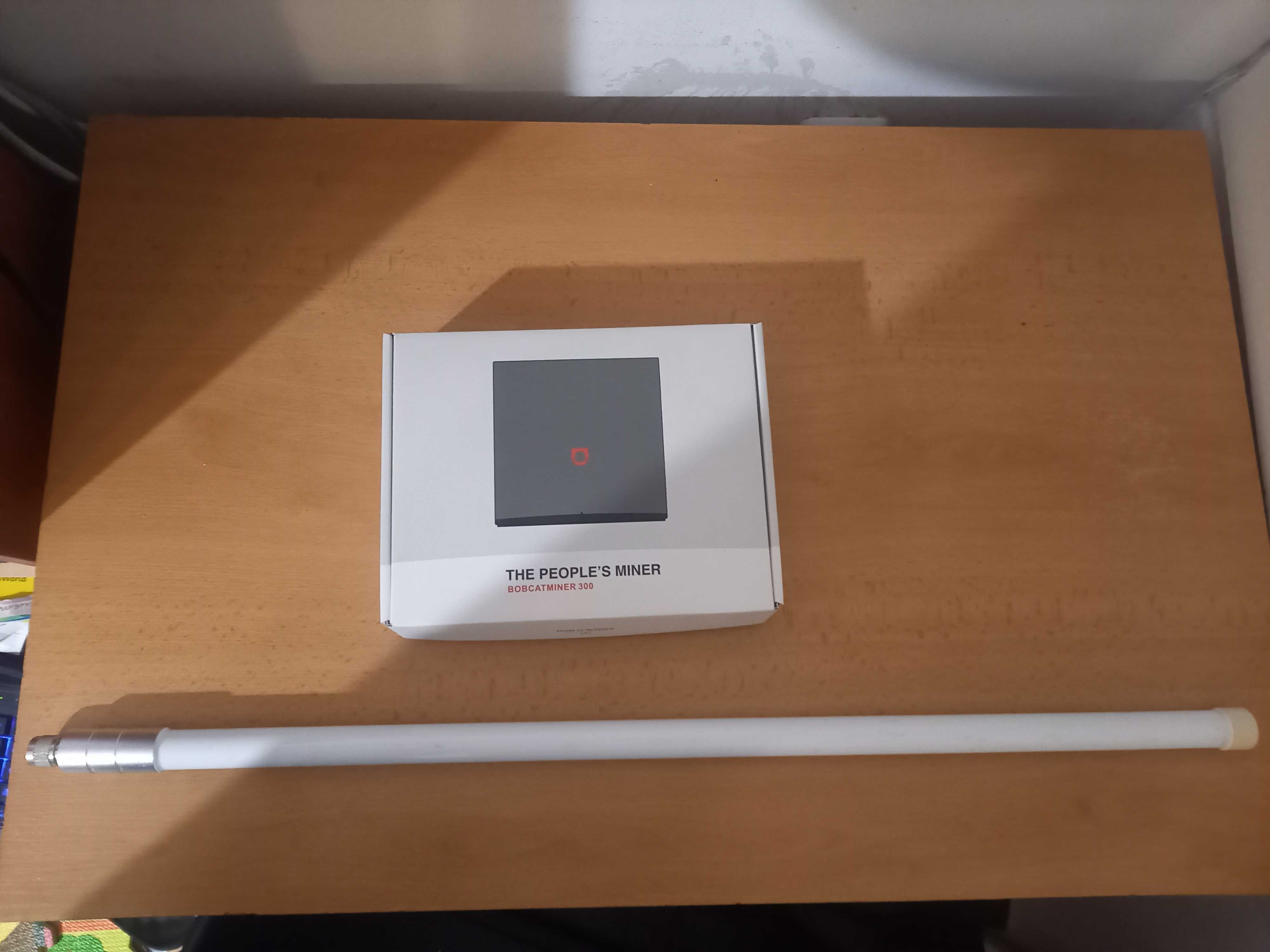 Bobcat helium miner 300 + подарък антена 5,8 dbi