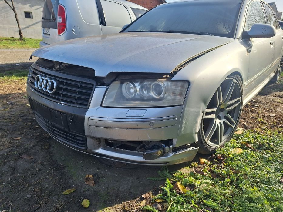 Dezmembrez audi a8
