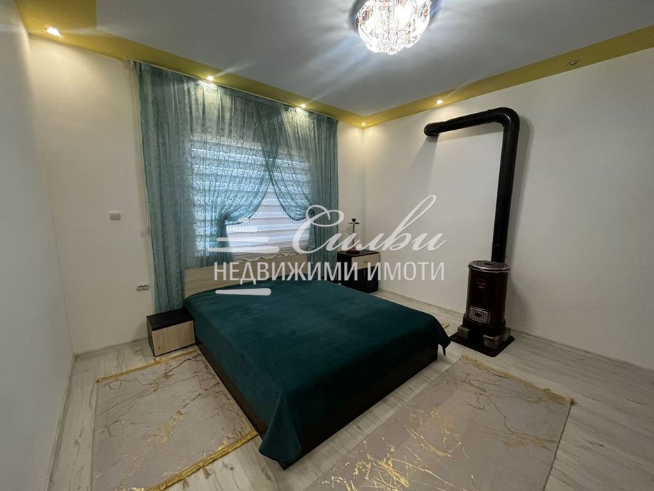 Двуетажна къща след ОСНОВЕН РЕМОНТ с РЗП 167 кв.м., - с. Златар!