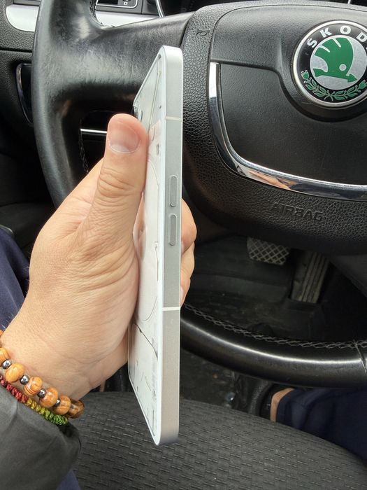 Nothing Phone (2) 256 gb ,12 gb RAM ,5G  white