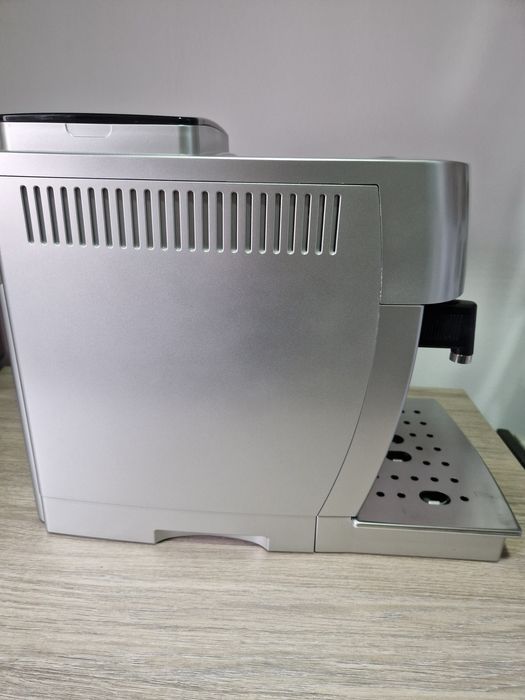 Aparat de cafea De'Longhi