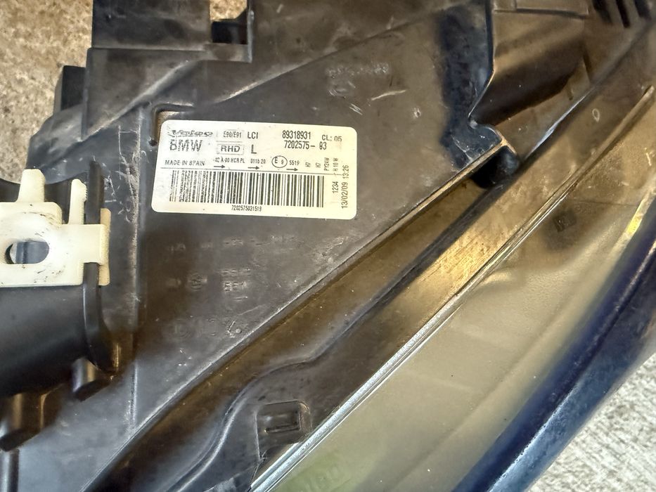 Фарове от бмв фейс е91/е90 ЗА ЧАСТИ!