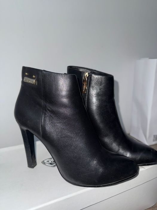 Кожаные сапоги 37 рр 10 тыс