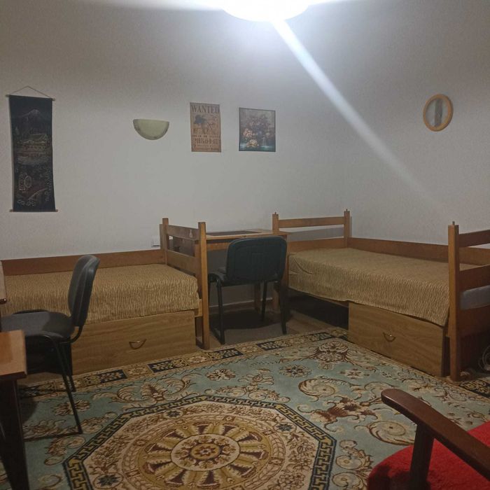 Ofer avantajos cazare/chirie pentru băieţi (studenți sau masteranzi)