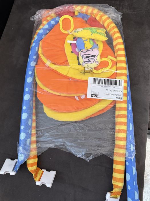 Игровой коврик, вещи для новорожденного, комбинезоны отдам