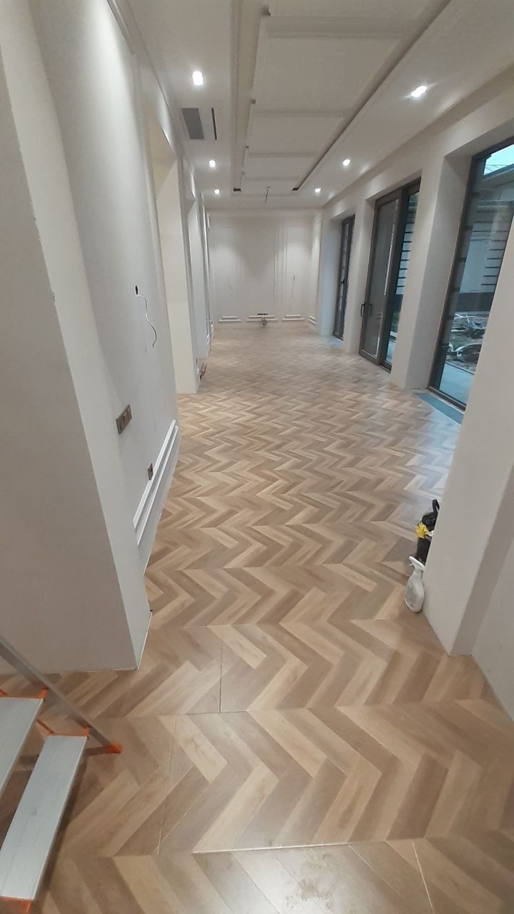 Laminat va nalivnoy pol xizmatlari