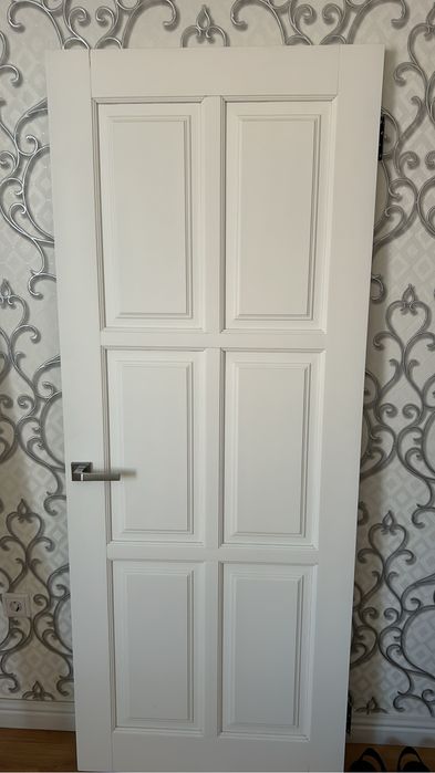 Дверь межкомнатная деревянная белая 80*200