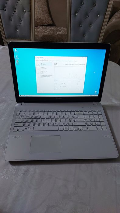 Ноутбук Sony Vaio i3 3217U 4GB RAM, NVIDIA GT 740M HDD 700GB Window 10