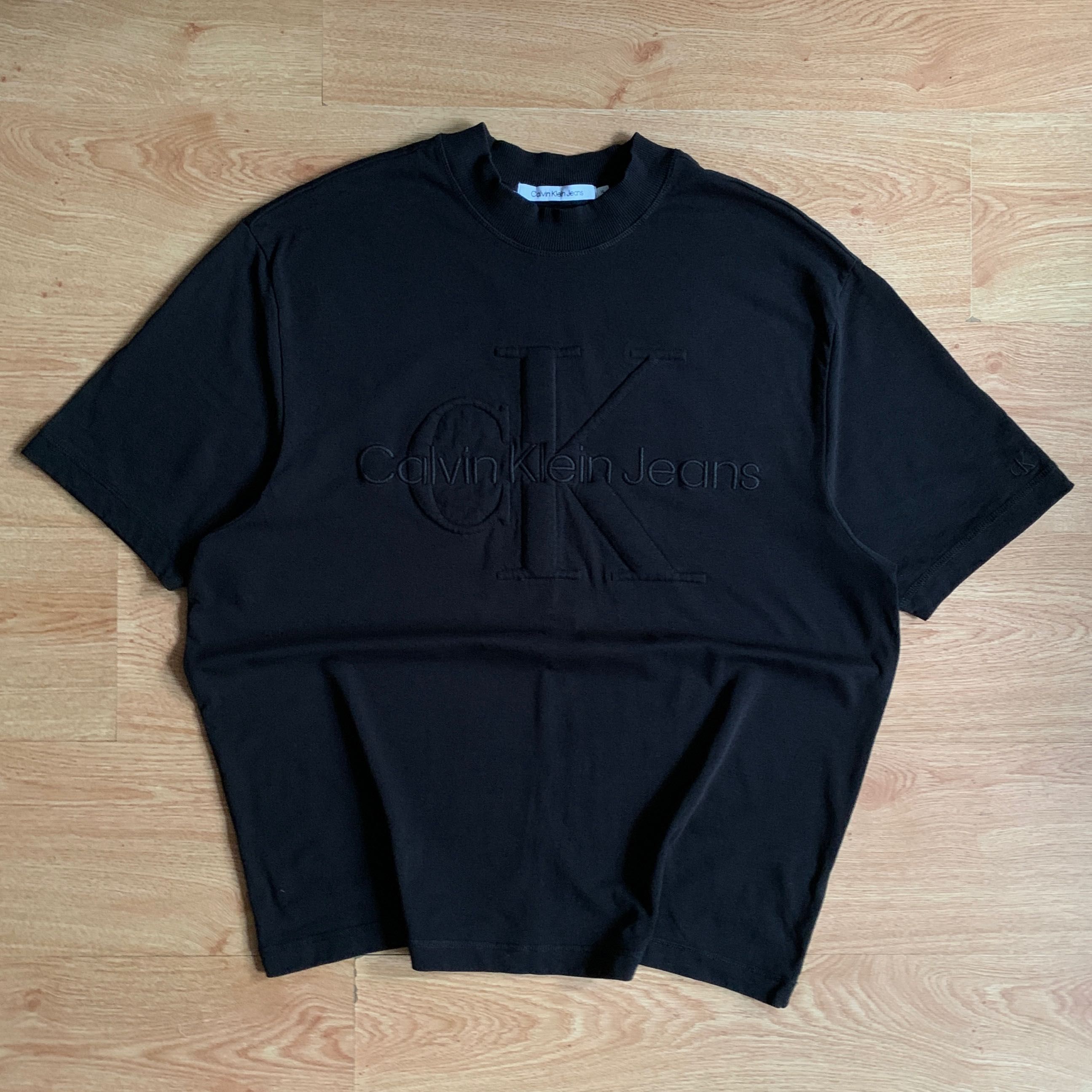 Тениска CALVIN KLEIN JEANS premium  monologo tee