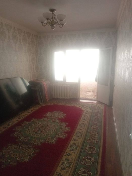 Продается алгоритм 30-квартал. 2 ком. 2 балкон улучшенко Своя