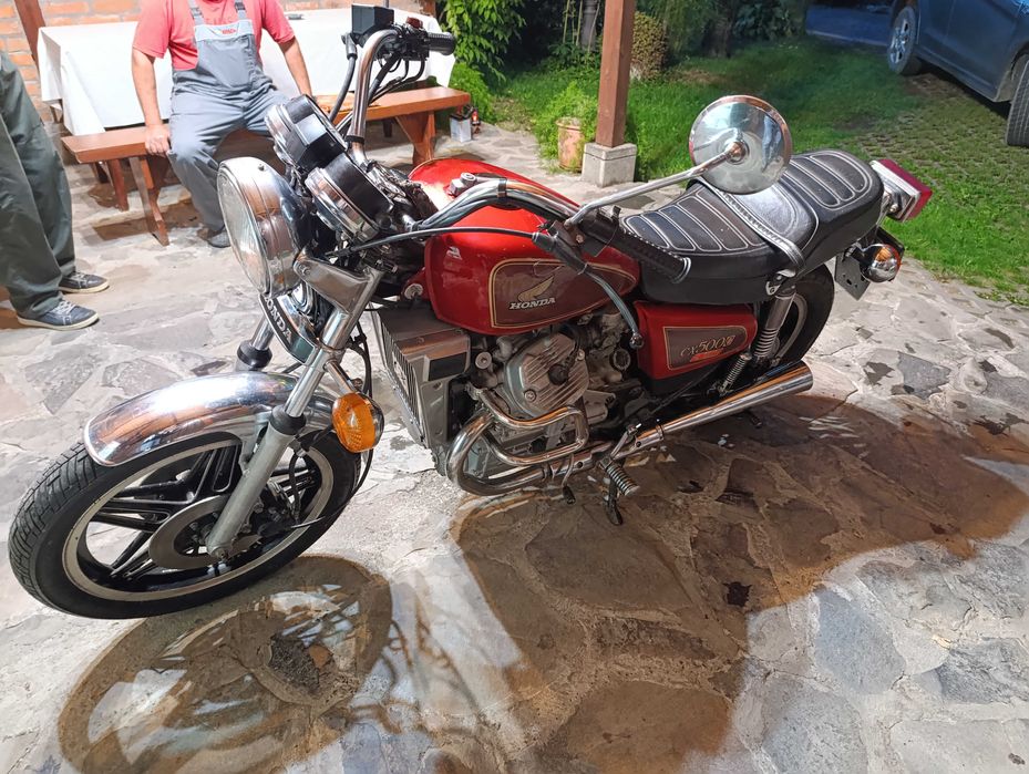 Vând Honda CX 500