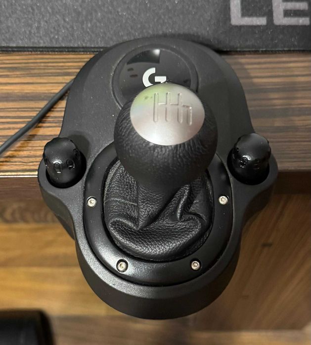 Vand set volan gaming Logitech G 920 cu pedale si schimbator