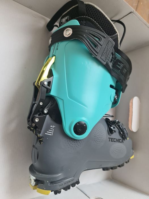 De vanzare clapari de tura dama Tecnica Zero G Tour Scout