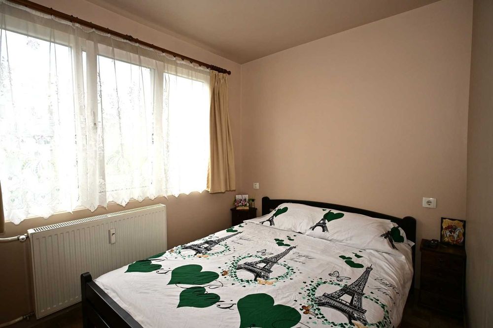 Продава се Двустаен апартамент в Перник, Изток - 62 кв.м за 1588 €/кв.м - Снимка #7