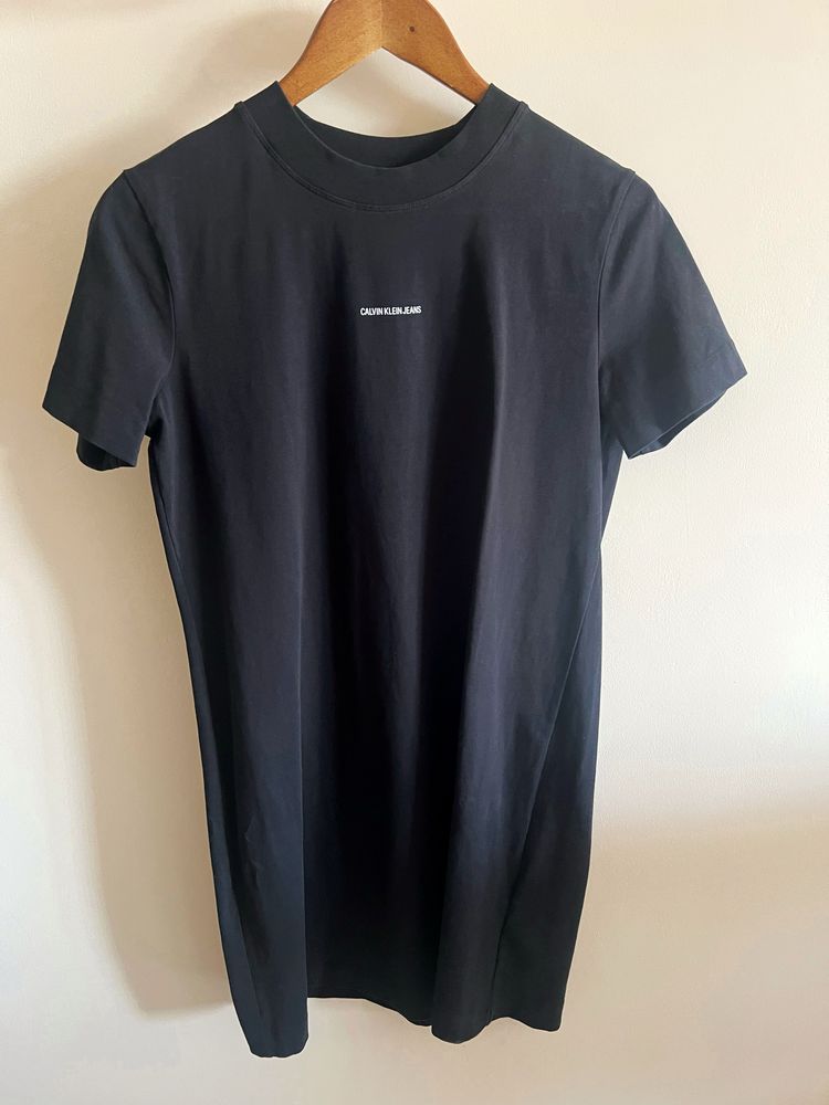 Calvin Klein рокля