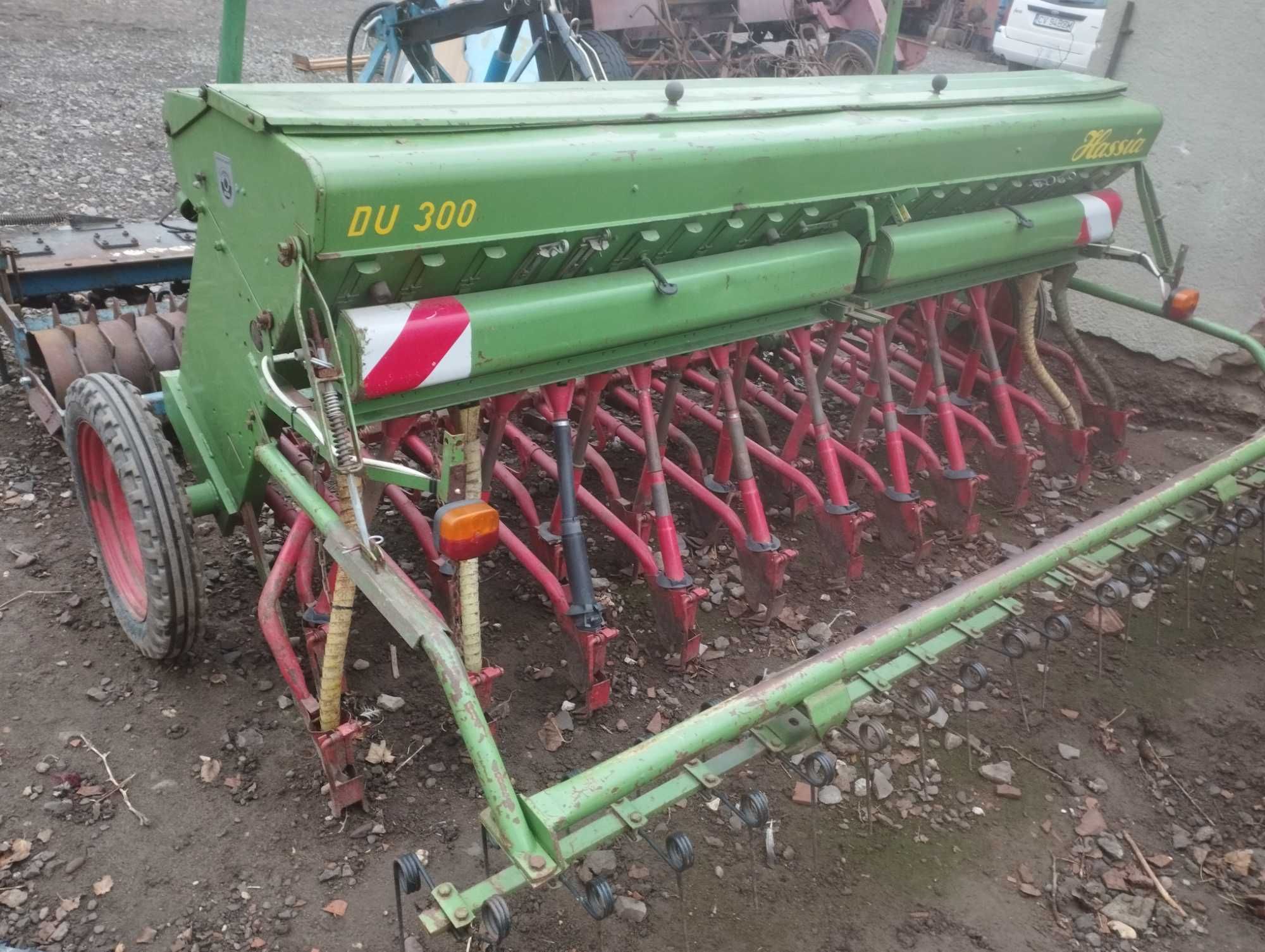 Grapă rotativă Rabewerk cu semănătoare Hassia de 3 m