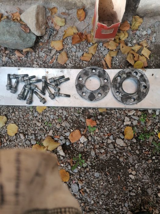 Гуми със джанти за Мерцедес C и E