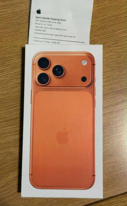 iPhone 17 Pro Max 256GB – Cosmic Orange-Наличен във Варна