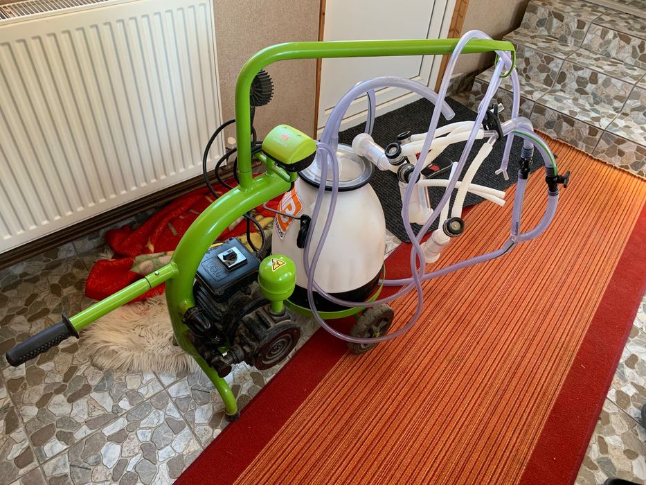 Aparat de muls capre