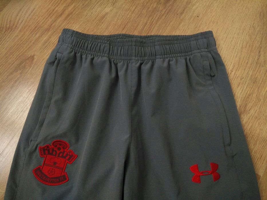 Pantaloni Under Armour ColdGear Southampton FC mărimea 10-12 ani