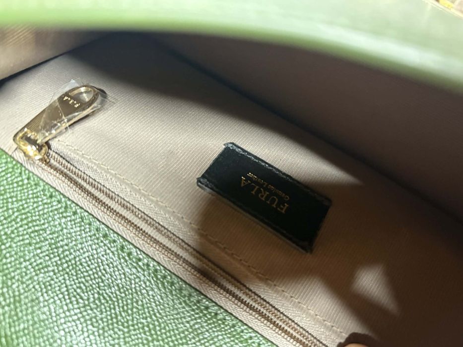Продавам оригинална чанта Furla