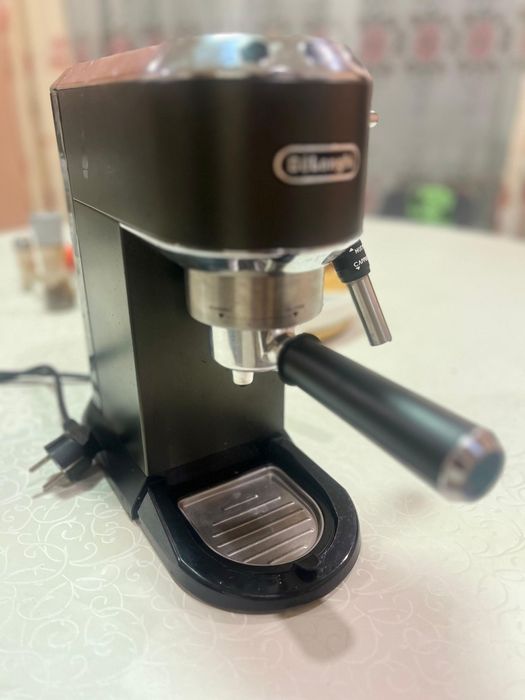 Продам кофемашину Delonghi