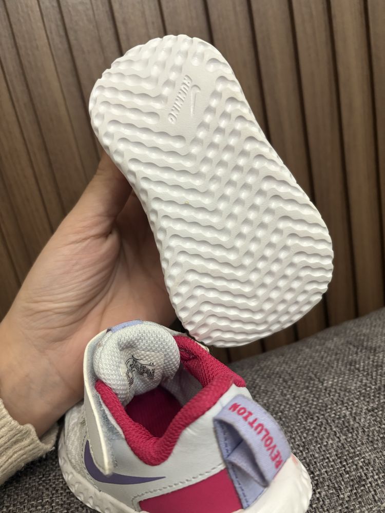 Бебешки маратонки nike