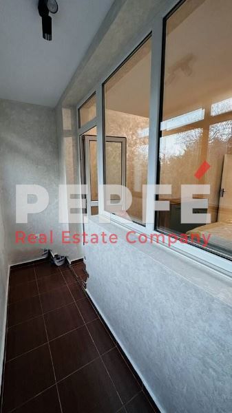 Продава се Двустаен апартамент в Бургас, Лазур - 62 кв.м за 2613 €/кв.м - Снимка #6