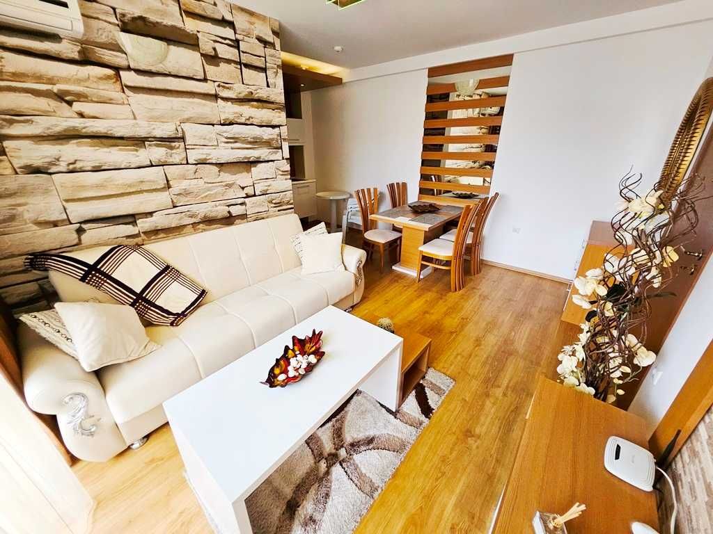 Продава се Двустаен апартамент в к.к. Слънчев бряг - 63 кв.м за 1254 €/кв.м - Снимка #1