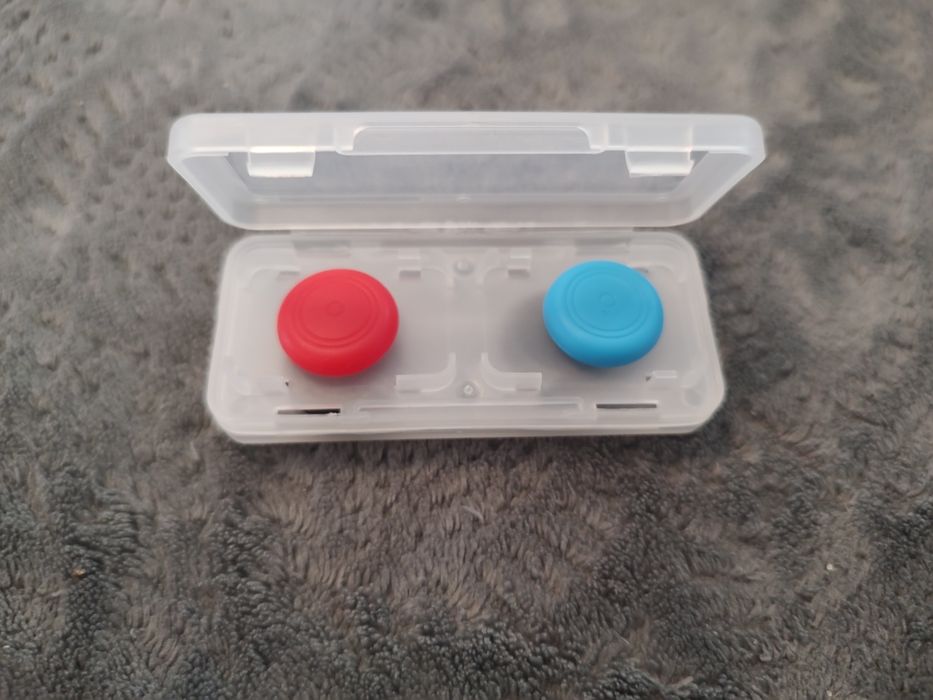 Nintendo switch + cutie de transport și card microSD de 256gb