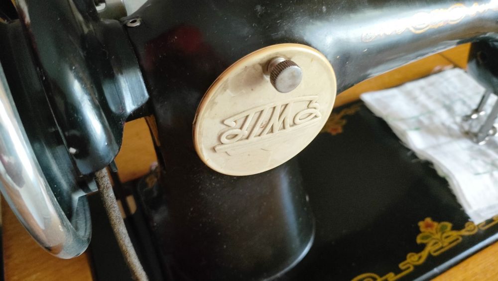 Продаётся рабочая швейная машина