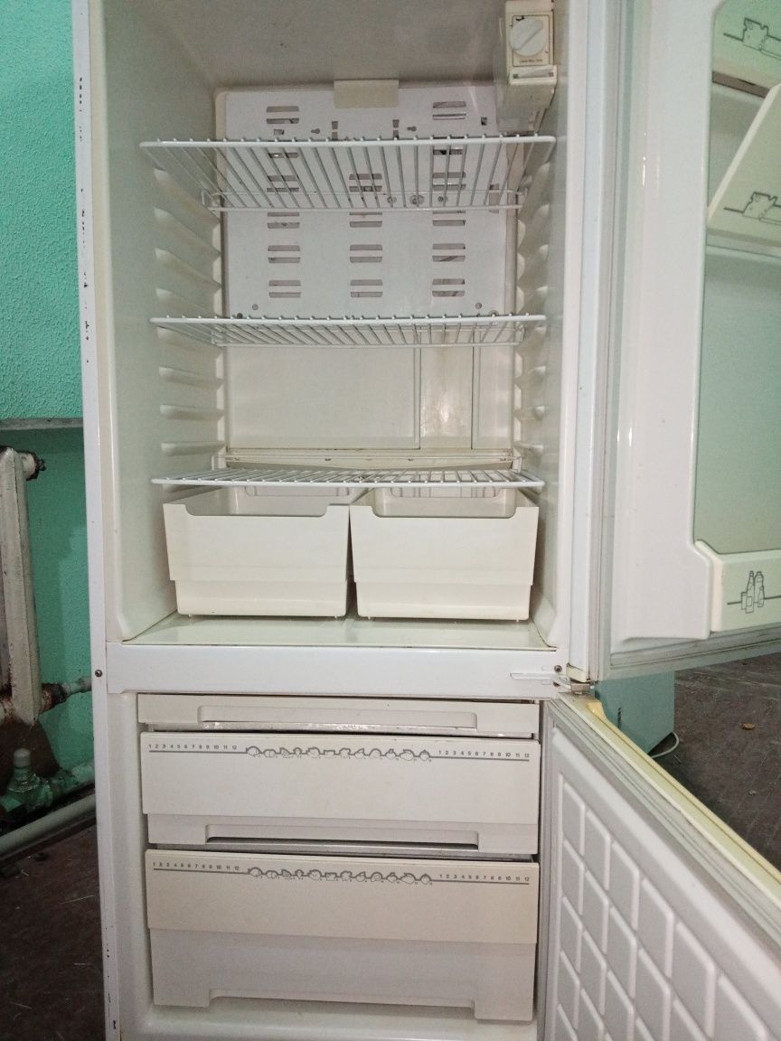 Продается б/у холодильник Бирюса.