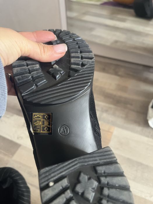 Боти-41номер с вътрешен пух