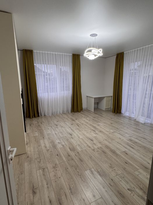 Продам дом в стиле Хай Тек срочно