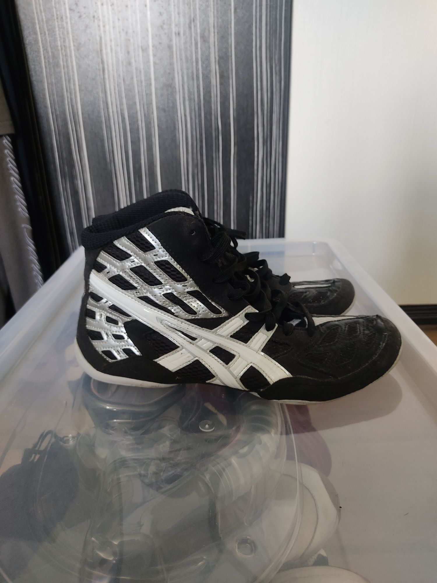 Asics Борцовки 41.5 номер
