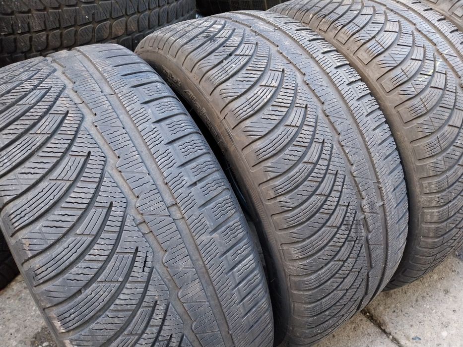 Anvelope second iarna 245 45 R18 Michelin