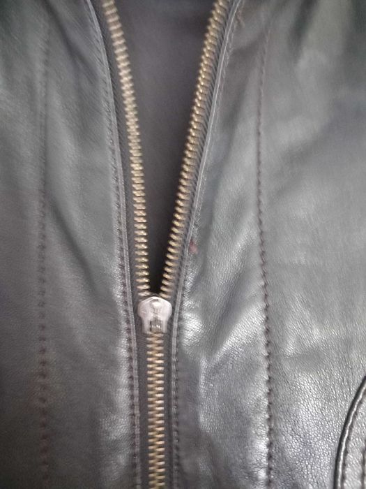 Vand geaca din piele, dama