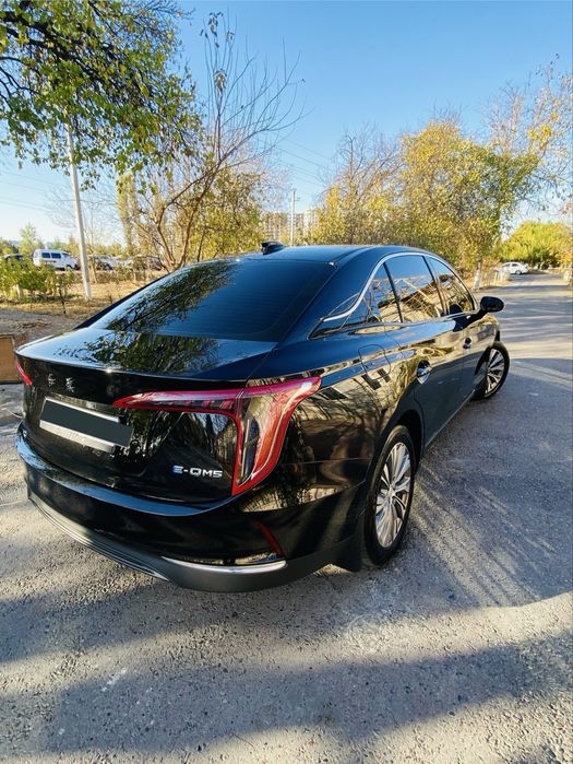 Honghi EQM-5 500km. Sotiladi.