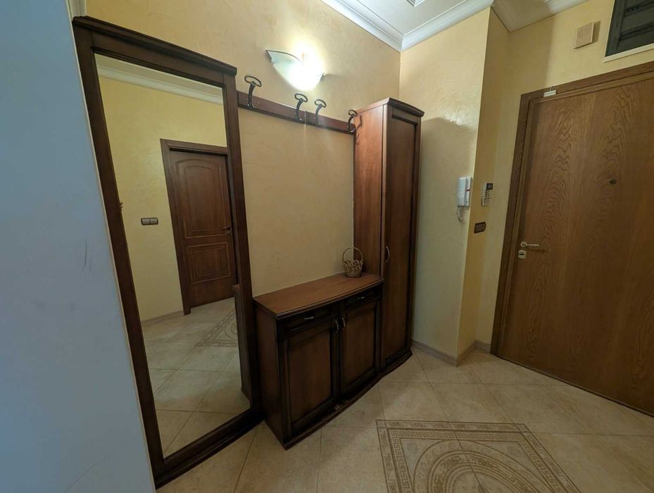 Портманто с огледало