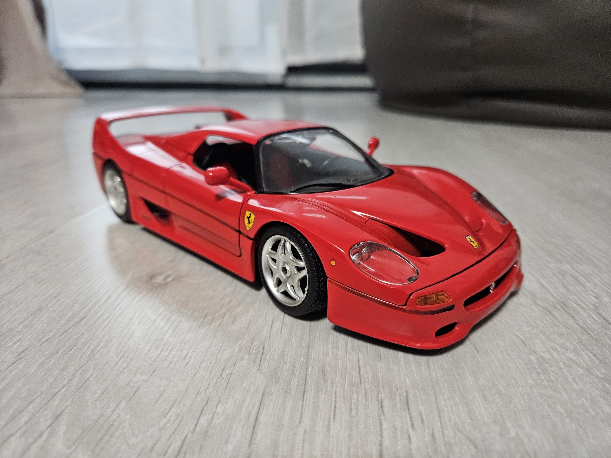 Macheta Ferrari F50 Burago 1:18 Impecabila